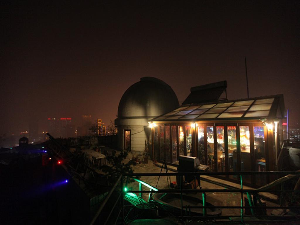 Old Observatory Youth Hostel Qingdao Shinan Экстерьер фото